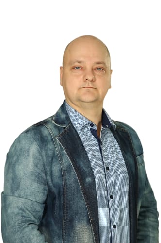 Маковенко Дмитрий Васильевич.